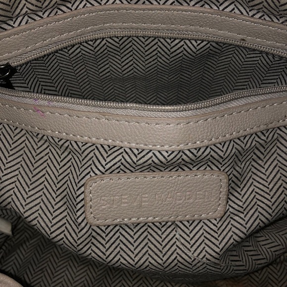 Steve Madden faux leather light grayish color bag - Picture 3 of 11